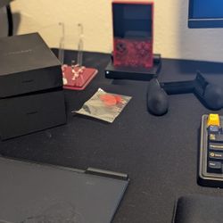 Analogue Pocket With Dock And Stand