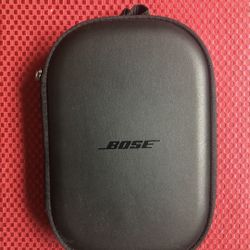 Genuine Bose QC35 QC25 Headphones Black Case!! 2 Available!