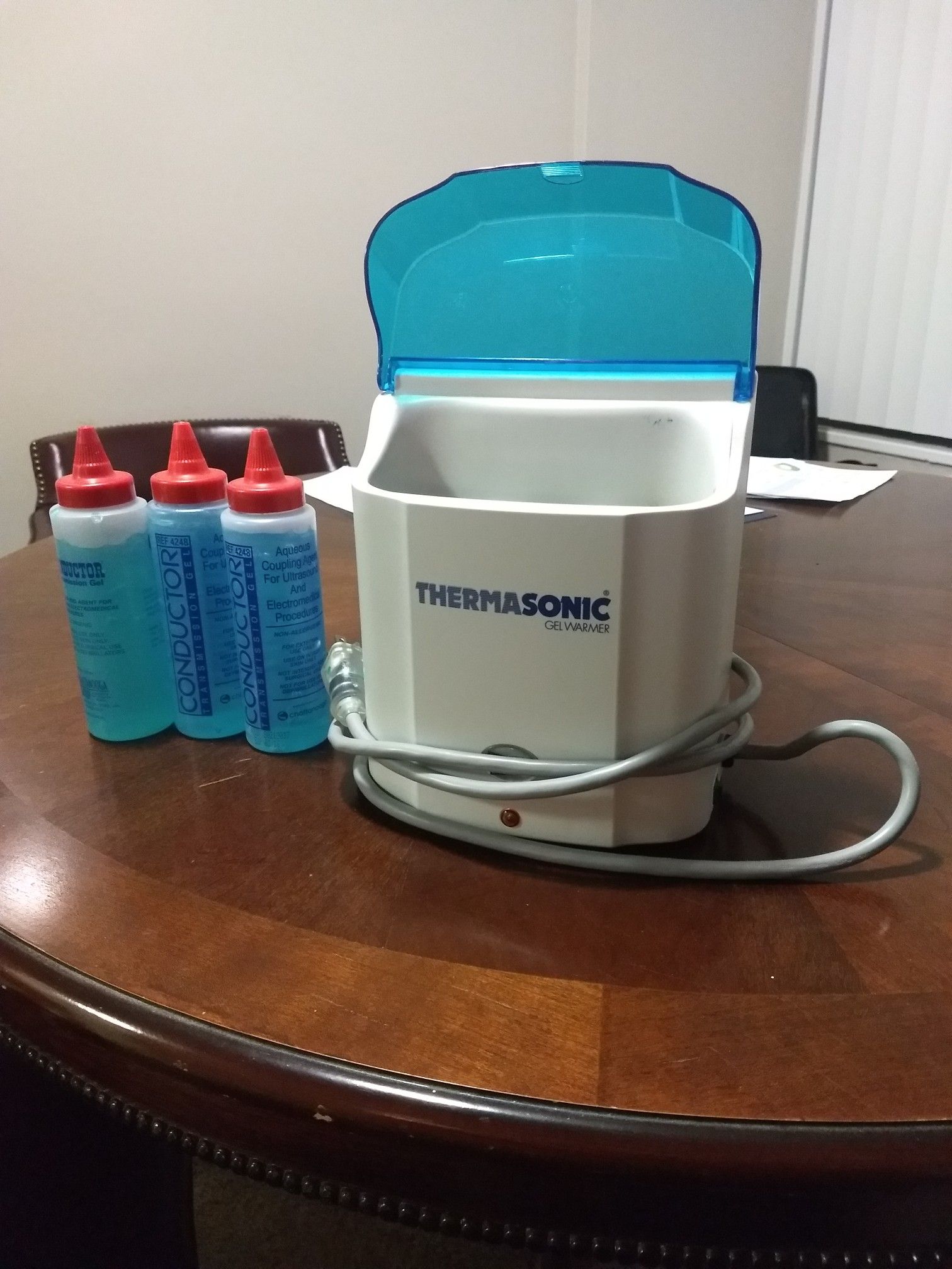 Thermasonic Gel Warmer & 3 bottles of conductor jel