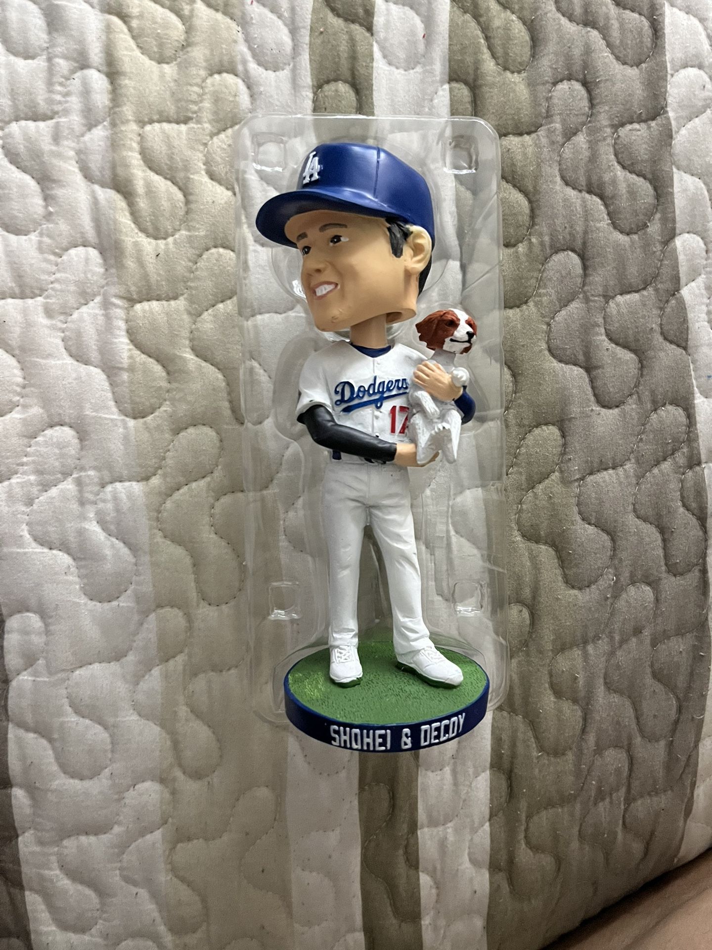 SHOHEI OHTANI & DECOY BOBBLEHEAD フィギュア