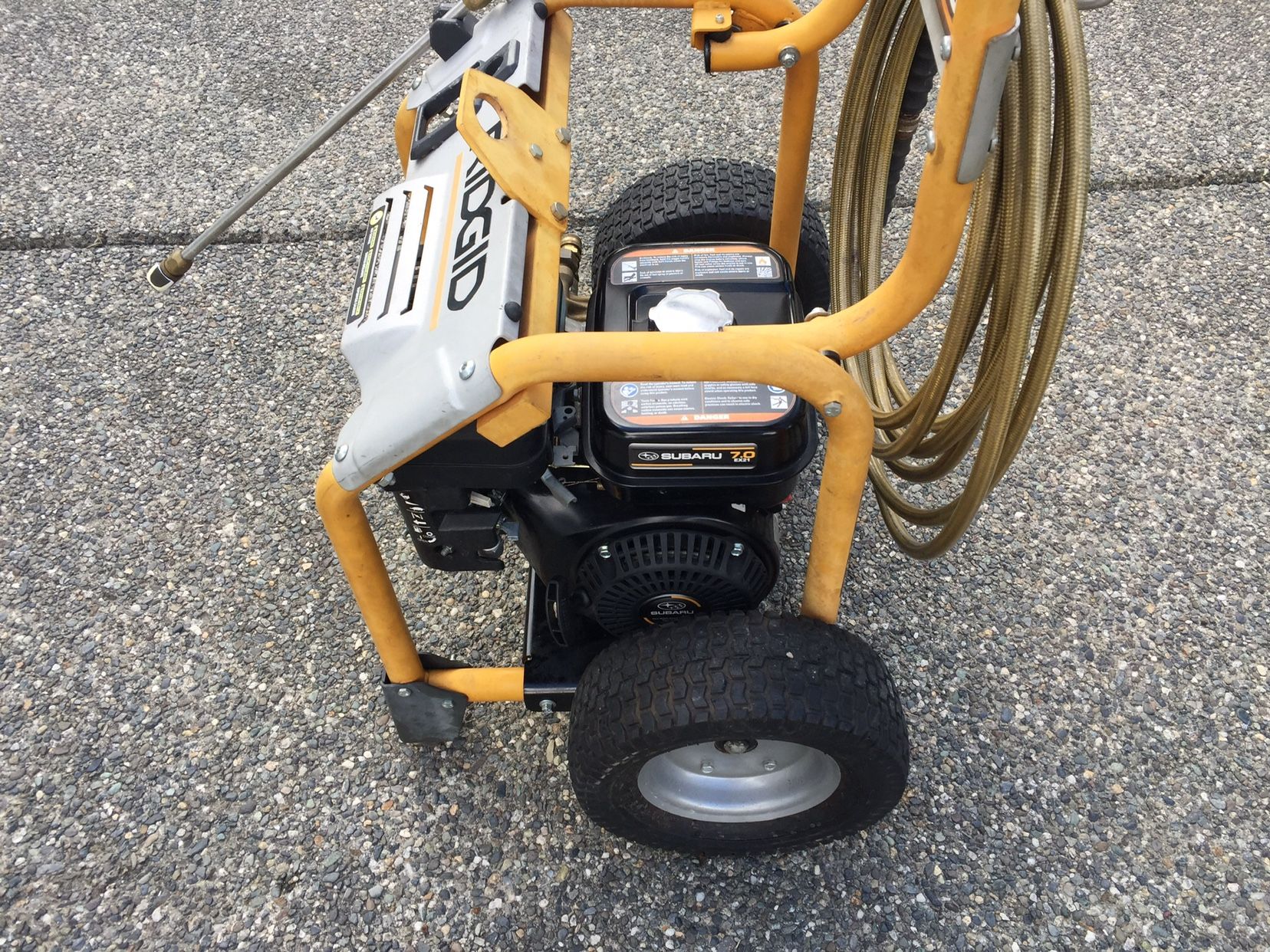 RIDGID Pressure Washer Subaru 7HP , CAT Pump 3300 PSI 2.8 GPM Excellent