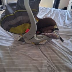 Babytrend Car Seat  And Stroller 