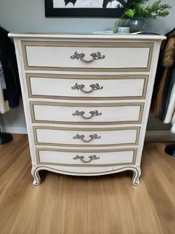 FRENCH PROVINCIAL DRESSER