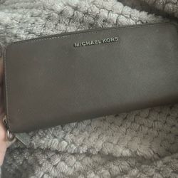 michael kors wallet
