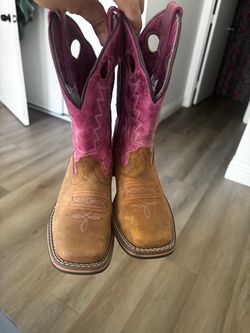Kids boots