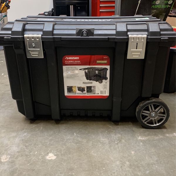 Husky 37 in rolling tool box Clearance