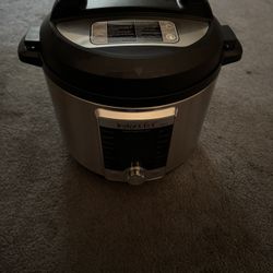 Instant Pot Ultra 6 Qt 10-in-1 Electric Pressure Cooker