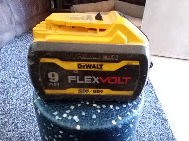 DeWalt Battery