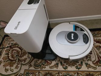 Shark Robot Vacuum,  Home Mapping, self empty base vacuum