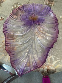 Purple Art Glass Leaf-Shaped Decorative Tray