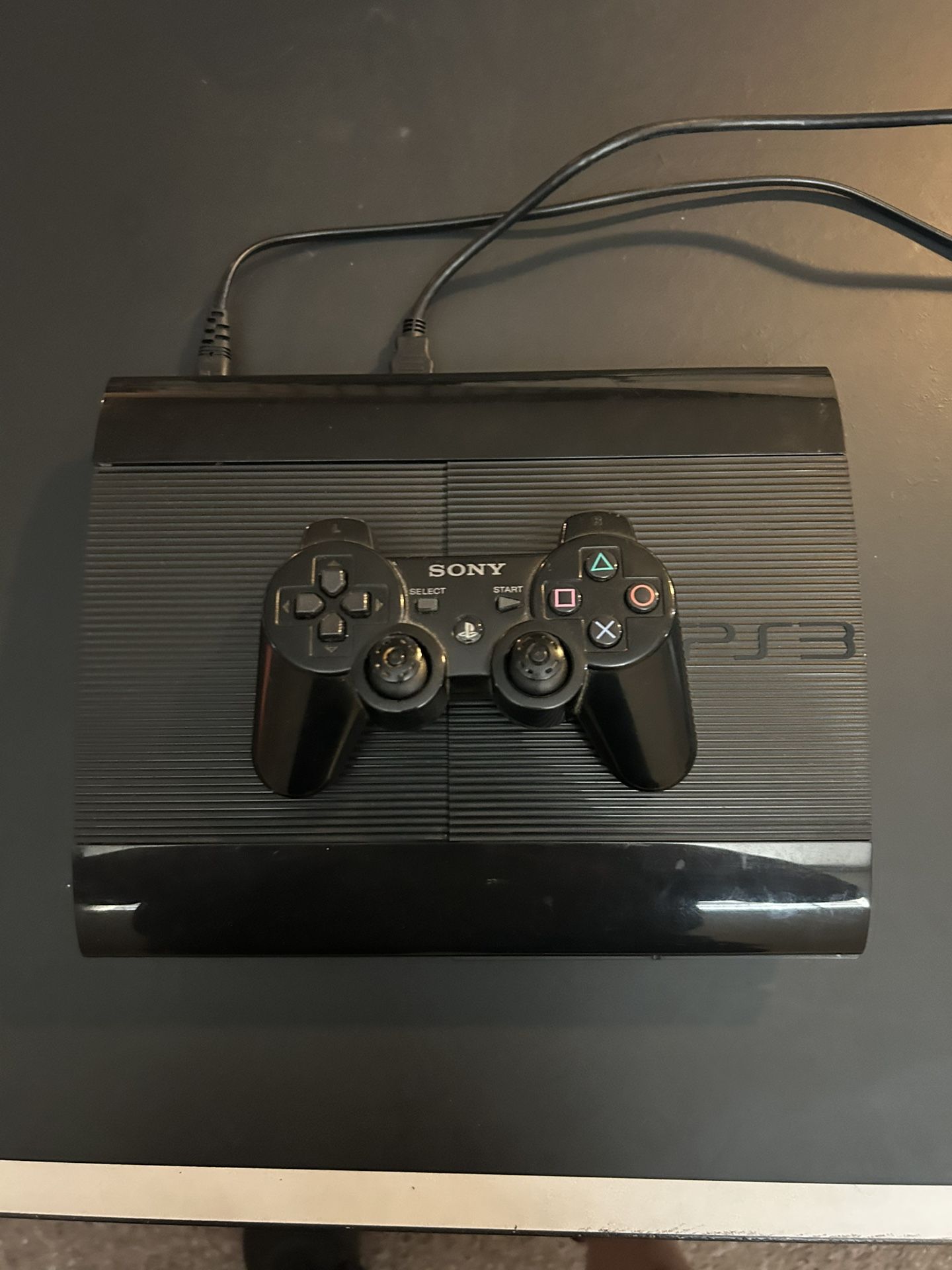 PS3 250GB Blu-Ray w/wireless Controller.