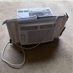 Window Mounted AC Unit