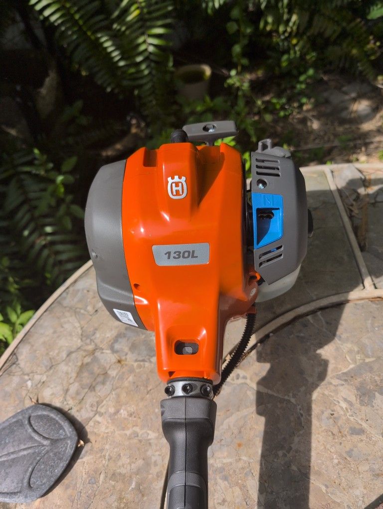 husqvarna 130l 28-cc Weed eater