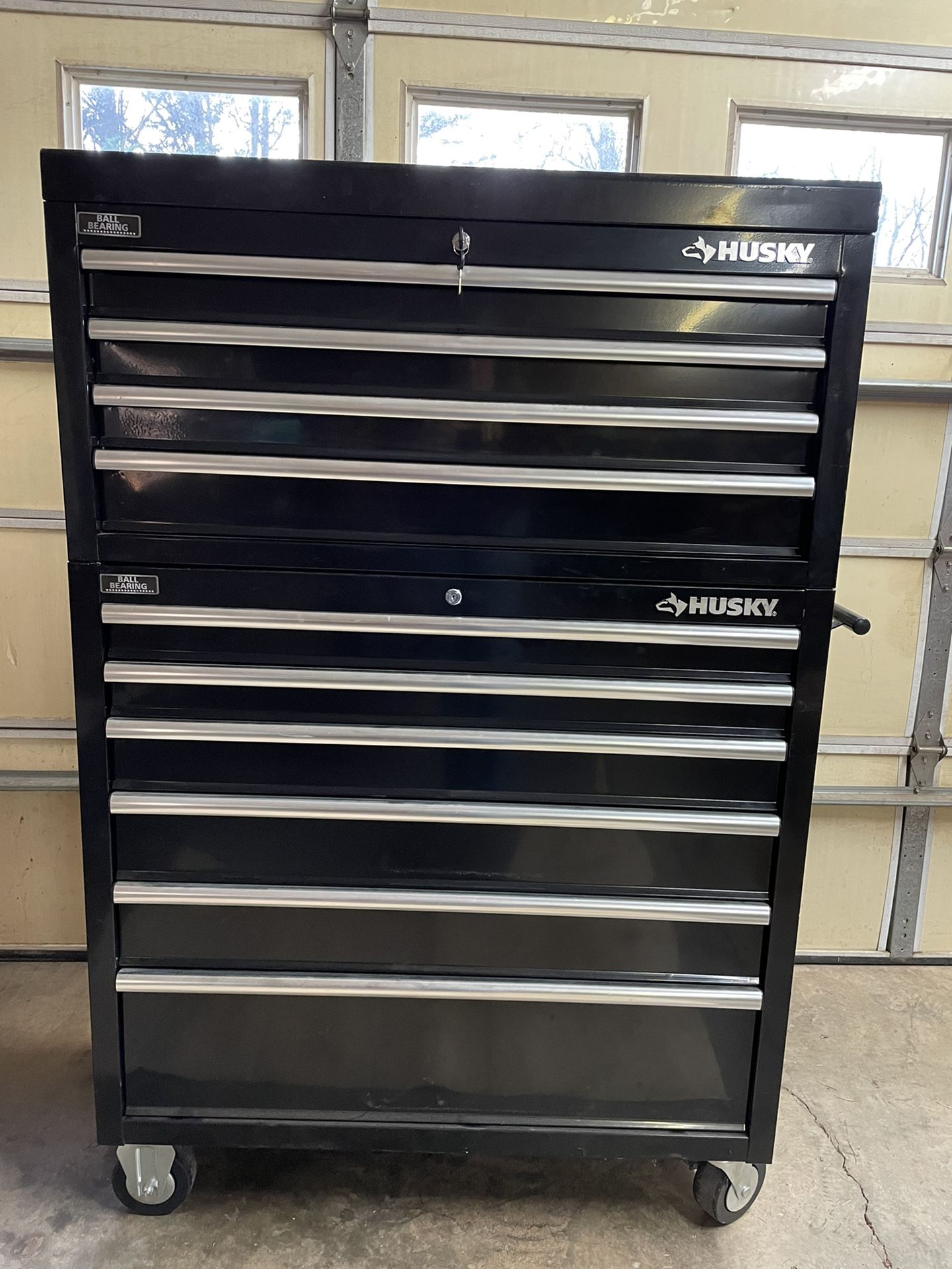 Husky 40” 10-drawer Tool Chest and Cabinet, New