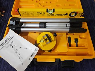 NEW Johnson Laser Line Level Kit With Tripod & Carrying Case New Unused Complete Set Includes Manual