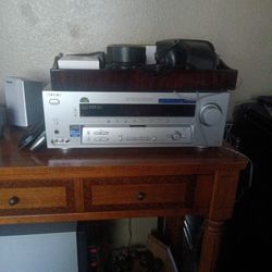 Sony  6-1 CD/DVD  Surround Sound System