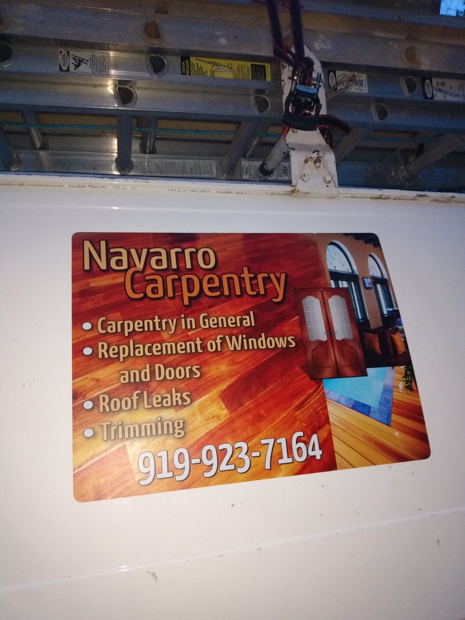 Navarro. Carpentry