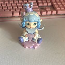 Flower Girls Mystery Box Figure