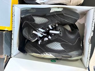 Jordan’s cheap size 6y metallic