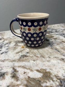 Boleslawiec Polish Pottery Mug “Kropka i Oliwka" (Dot & Olive) pattern