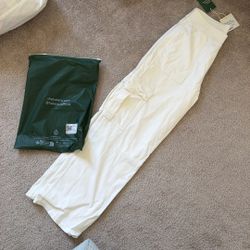 White Halara Wide Leg Stretchy Jeans Sized Medium Petite