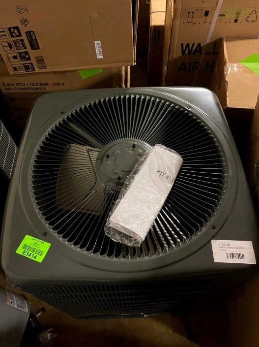 Goodman GSZ 2 Ton 14 SEER Heat Pump condenser for Sale in Houston, TX
