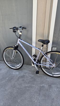Shwinn Hybrid Bike