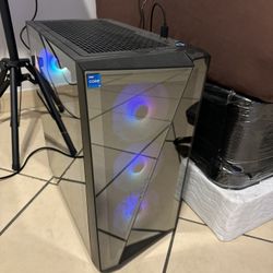 Gaming PC w/ Keyboard & Mouse