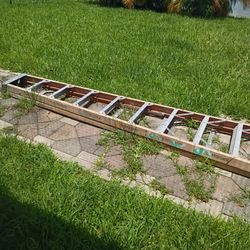 10ft husky fiberglass ladder