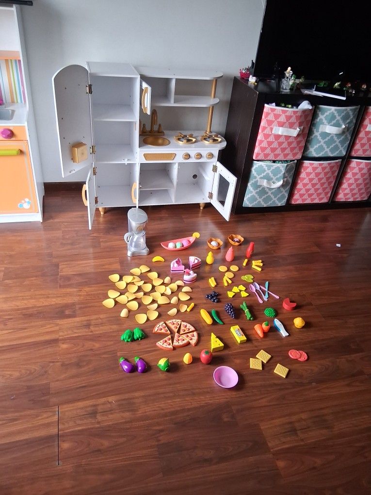 Play Kitchen