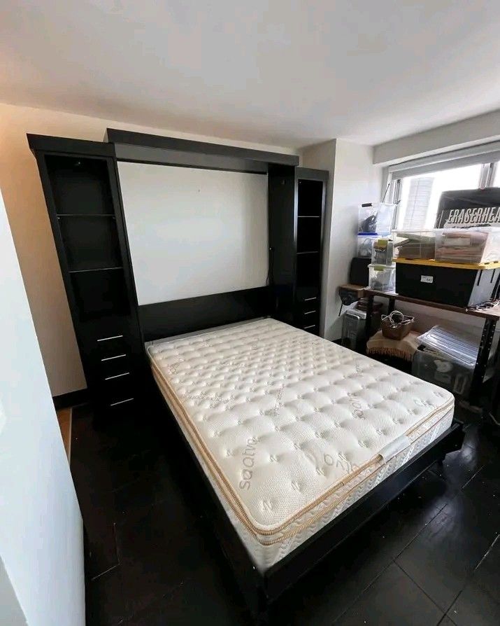 Murphy Bed