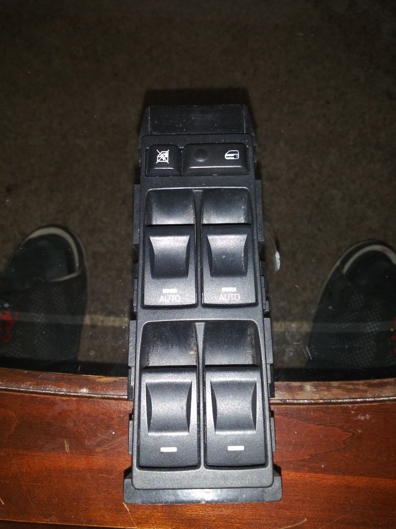 Driver door window switch
