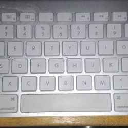 APPLE A1314 WIRELESS KEYBOARD 