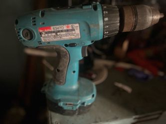 Makita 6347D Cordless Drill