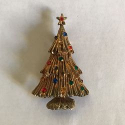 Vintage Christmas tree pin Approximately 2 1/4” x 1 1/4”