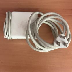 MacBook Pro 85w AC Power Adapter MagSafe
