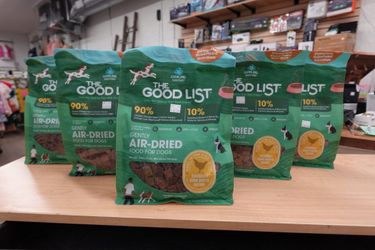 2.2lb Farmland Traditions The Good List Chicken & Bone Broth Air-Dried Dog Food