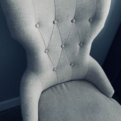 beige chair like new