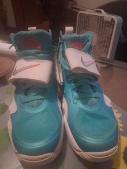 AiR max size 10 for sale for $35