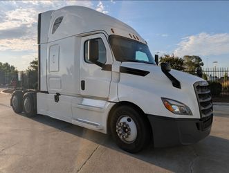 2019 Freightliner Cascadia Sleeper