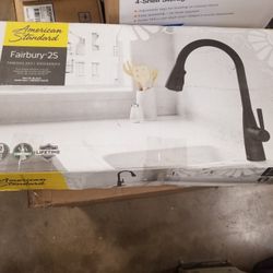 American Standard Fairbury Pull Down Faucet in Matte Black 