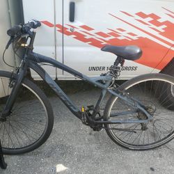 Hyper Aluminum Road Bike