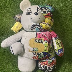 White Graffiti Sprayground Bear Background