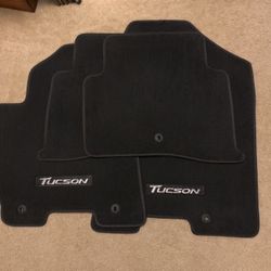 New Hyundai Tucson Floor Mats - Set Of 4