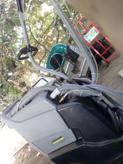 Karcher puzzi machine carpet extractor 64/35