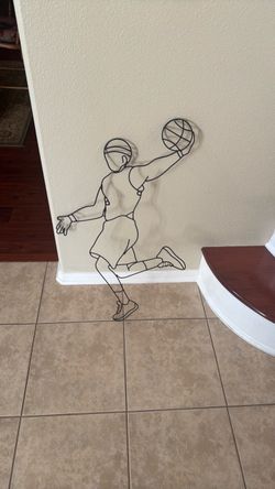 Basketball Player Wire Wall Art
