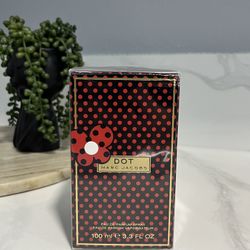 Marc Jacobs Perfume 1 For 65$ 2 For 120$ 3 For 155$