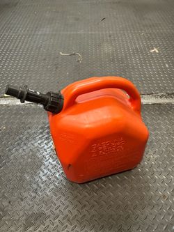 5 gallons gas can