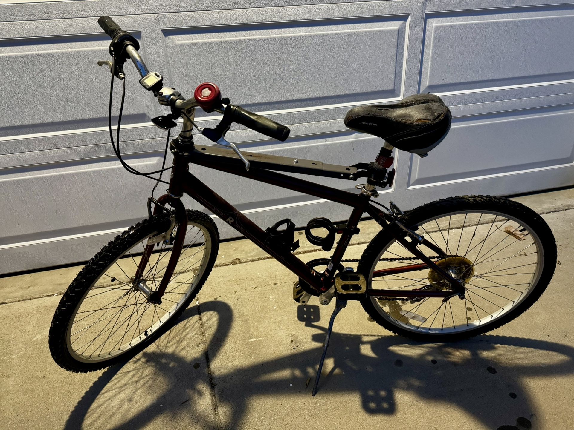 Red Avenir Bike