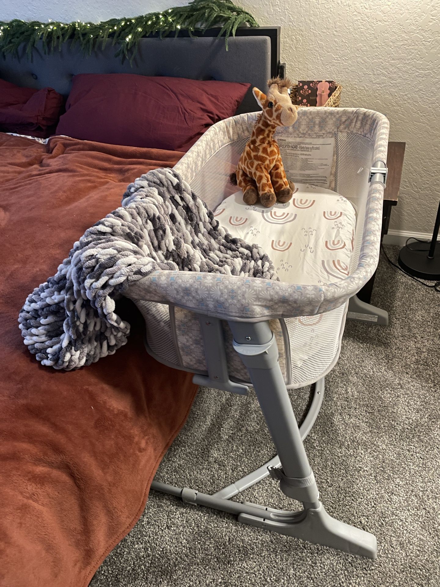 Baby Bassinet (Arm’s Reach) + Upgraded Mattress + 6 Linens +3 Waterproof Covers 